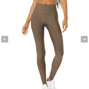 Alo High-Waist 7/8 Airlift Legging (size: small)